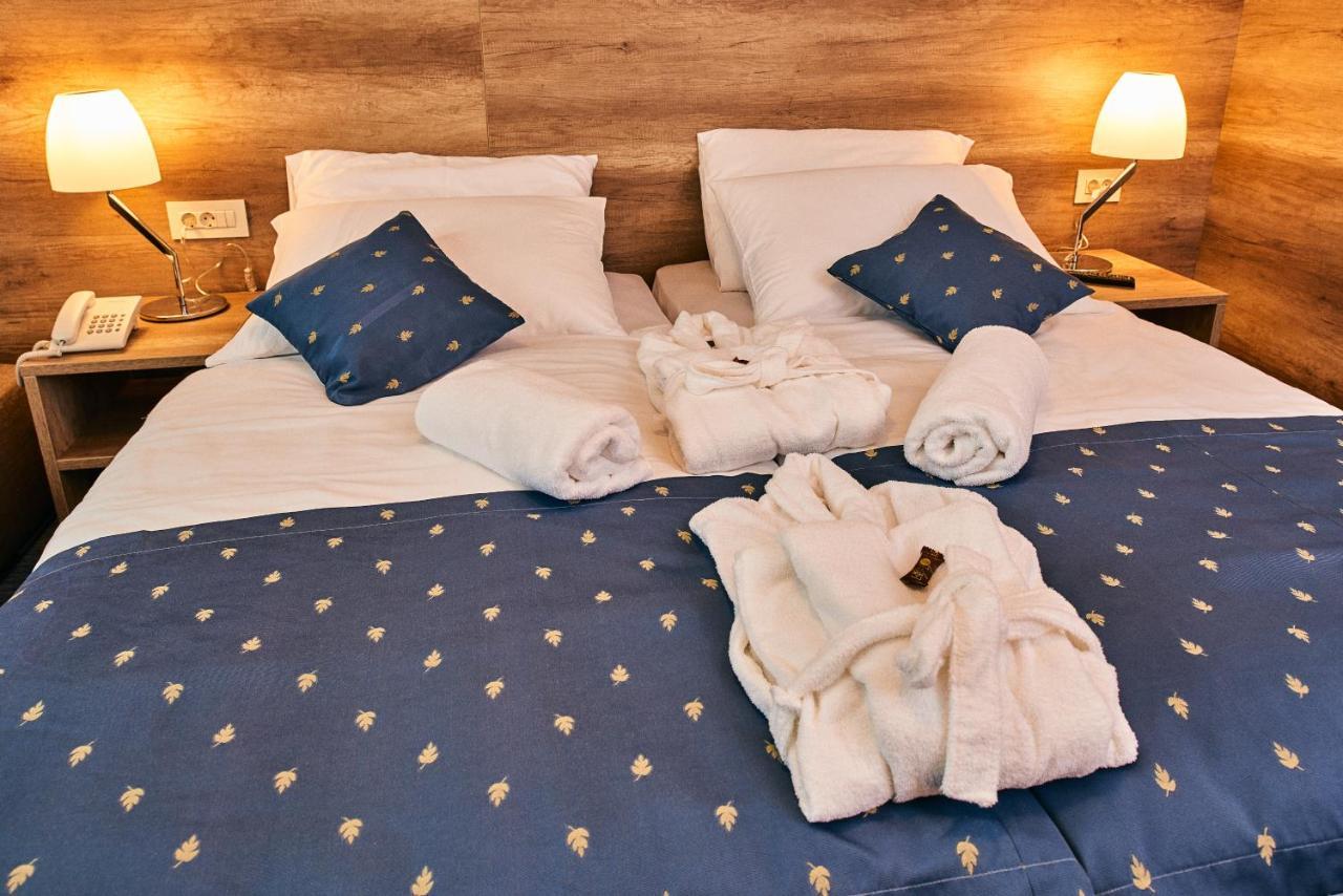Hotel Europa Karlovac Zewnętrze zdjęcie