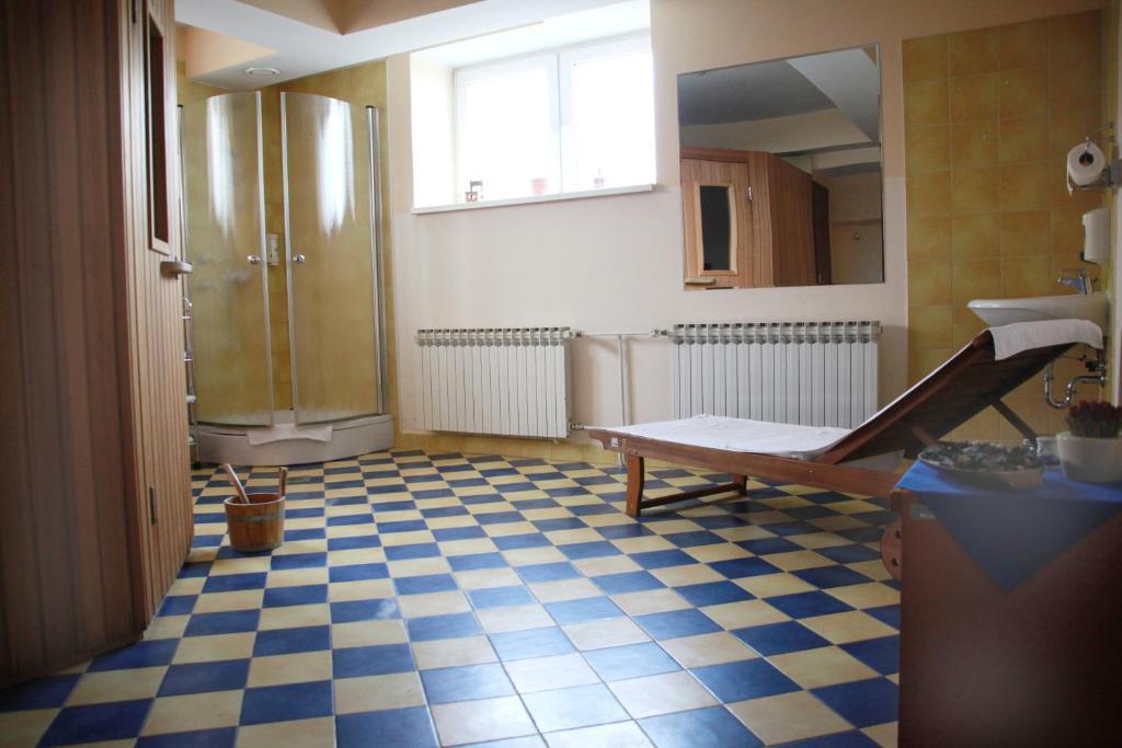 Hotel Europa Karlovac Zewnętrze zdjęcie