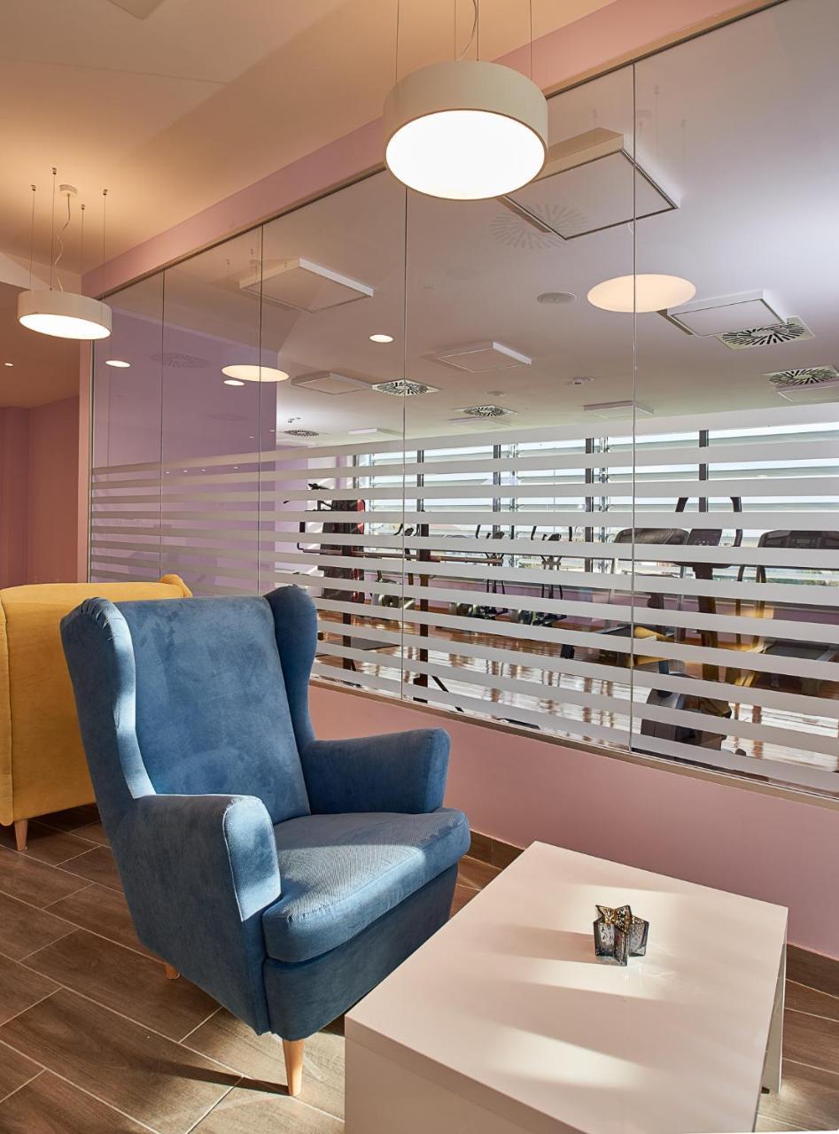 Hotel Europa Karlovac Zewnętrze zdjęcie