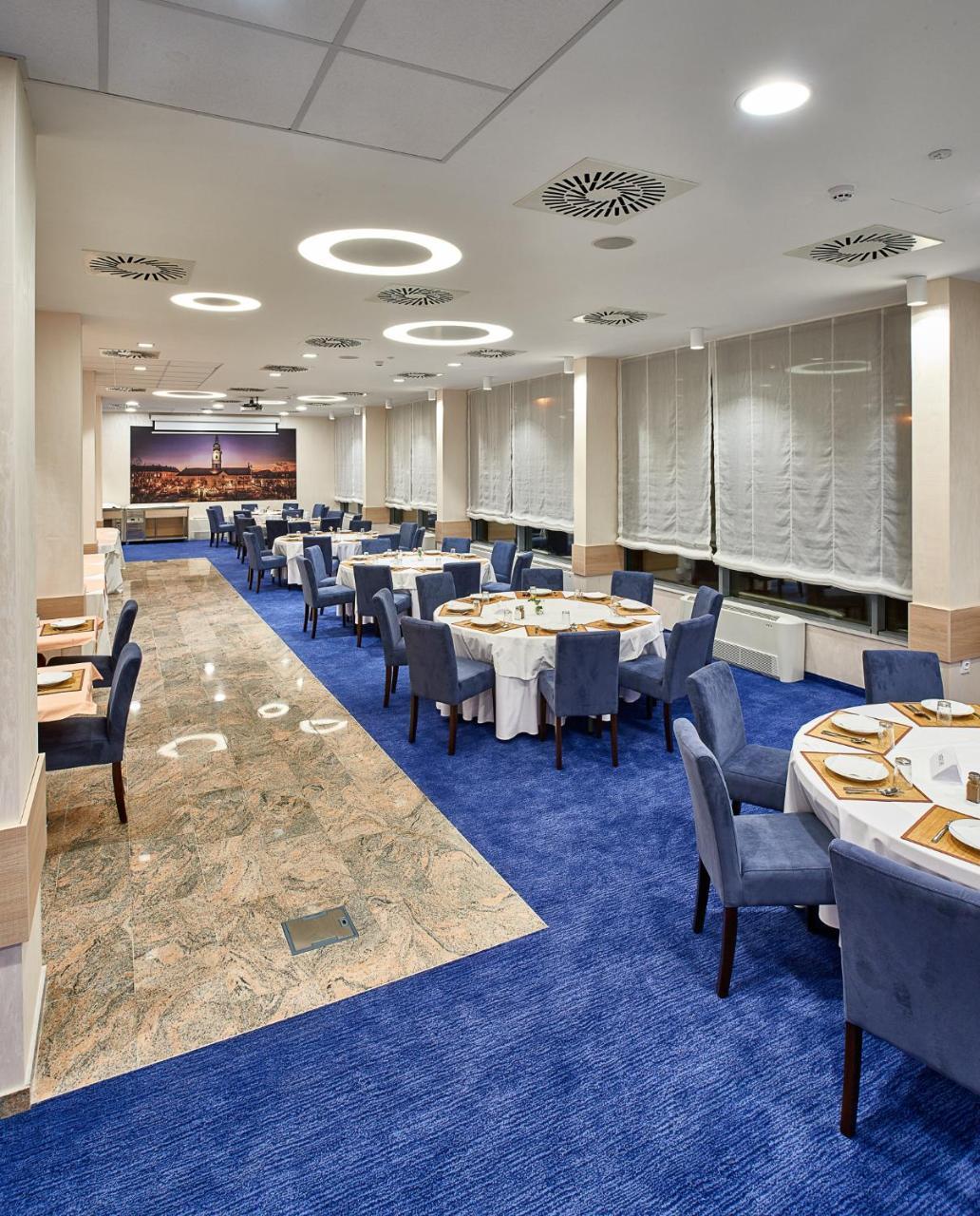 Hotel Europa Karlovac Zewnętrze zdjęcie